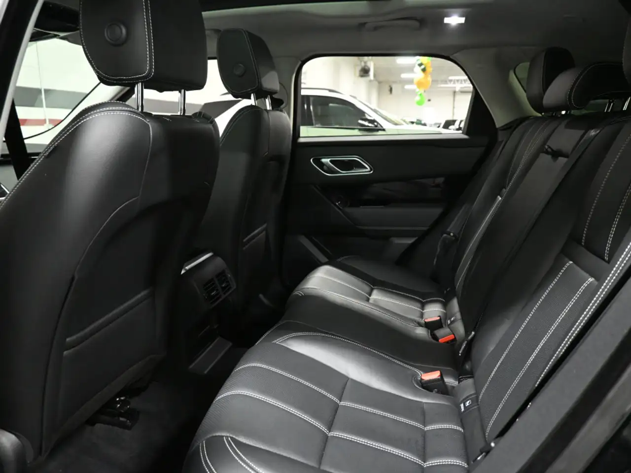 Land Rover Range Rover Velar снимка Land Rover Range Rover Velar