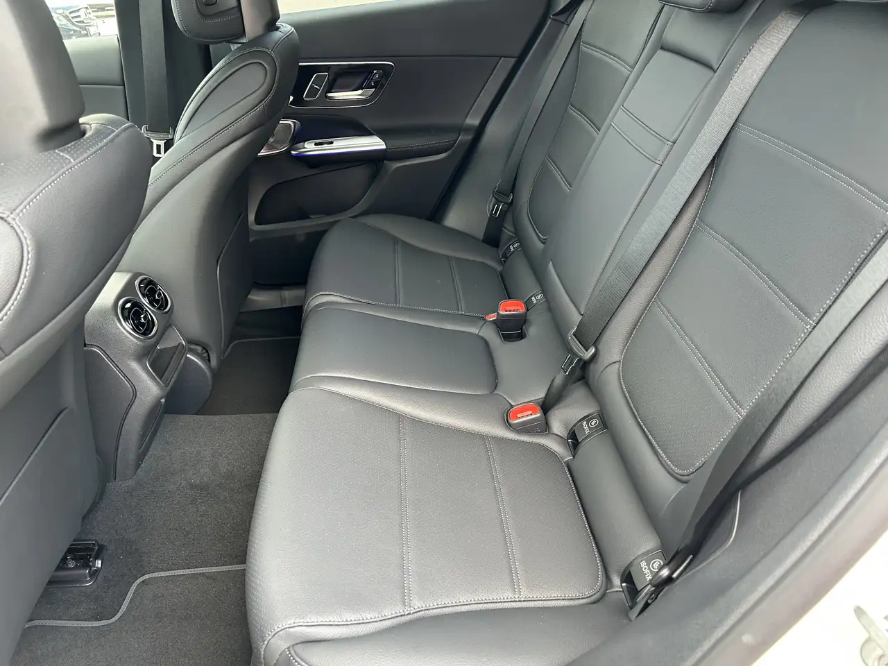 Mercedes-Benz GLC photo Mercedes-Benz GLC