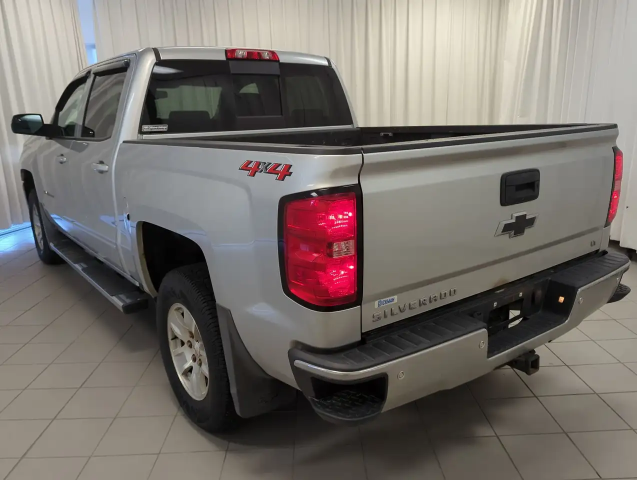 Chevrolet Silverado 1500 снимка Chevrolet Silverado 1500