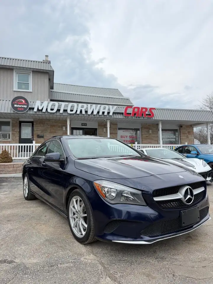 Mercedes-Benz CLA снимка Mercedes-Benz CLA