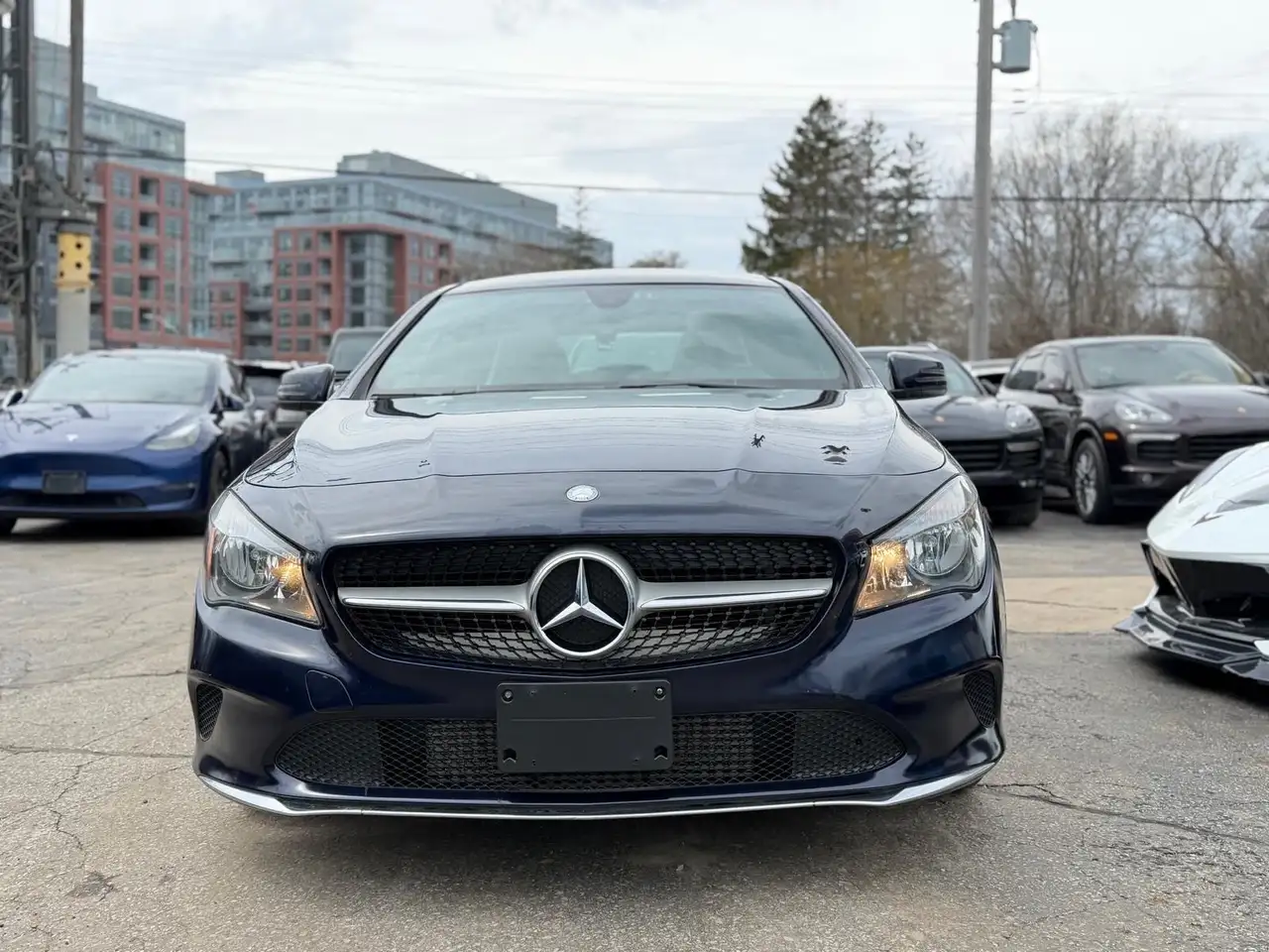Mercedes-Benz CLA снимка Mercedes-Benz CLA