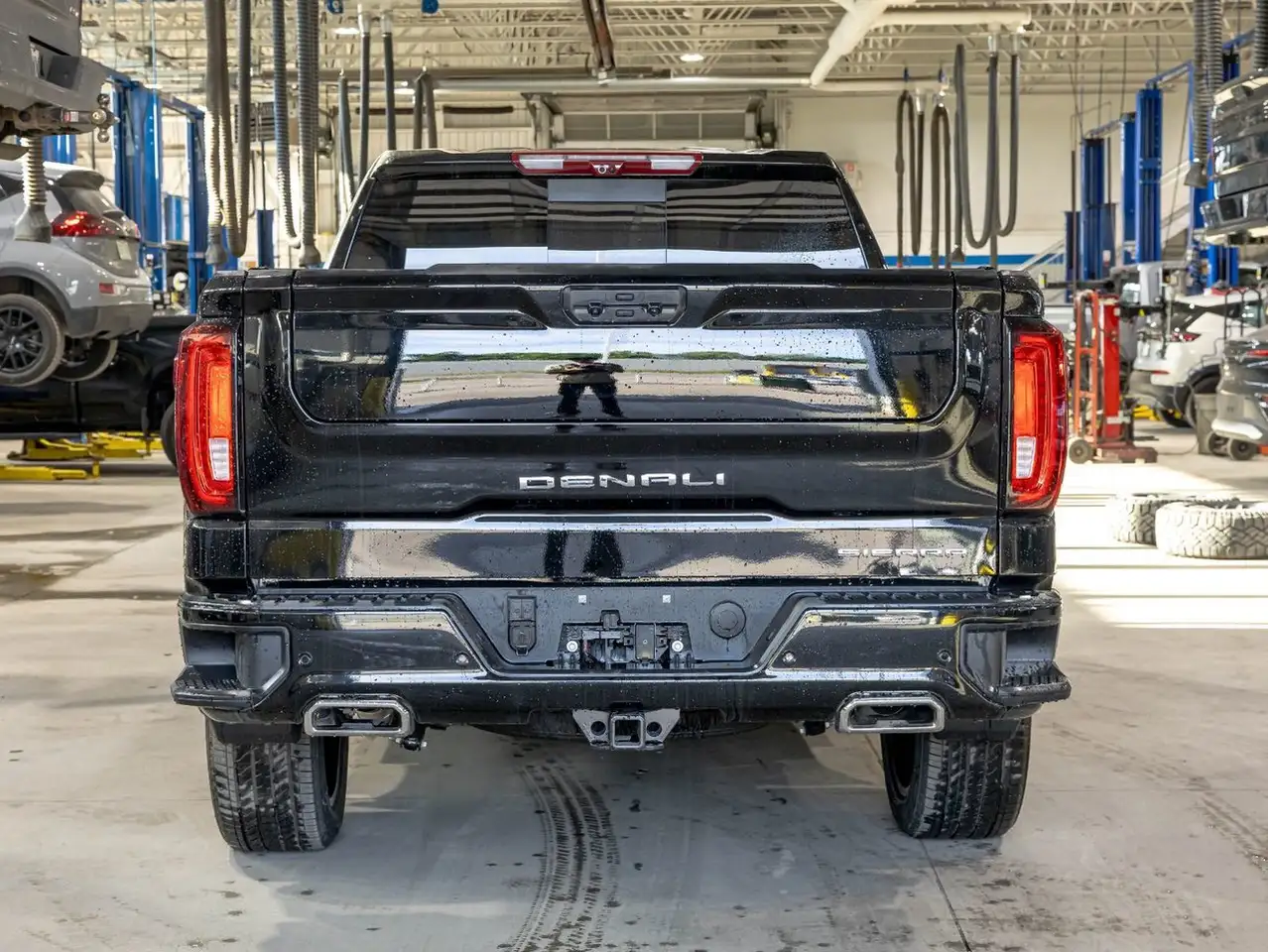 GMC Sierra 1500 снимка GMC Sierra 1500