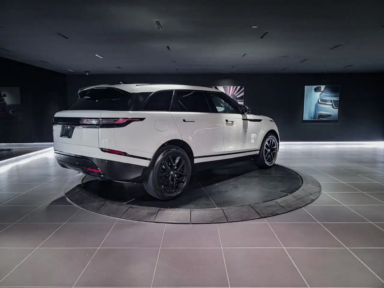 Land Rover Range Rover Velar снимка Land Rover Range Rover Velar
