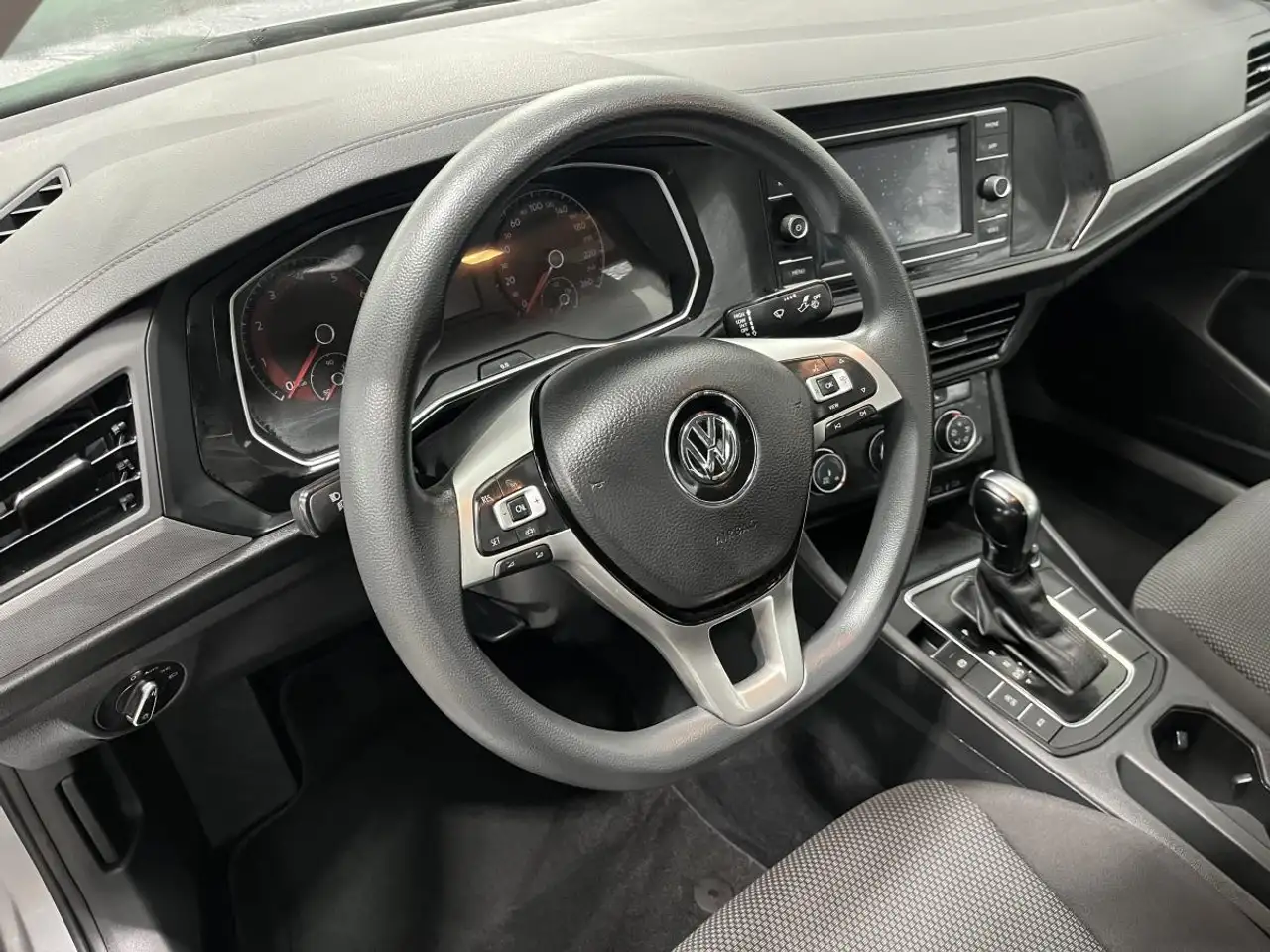 Volkswagen Jetta photo Volkswagen Jetta