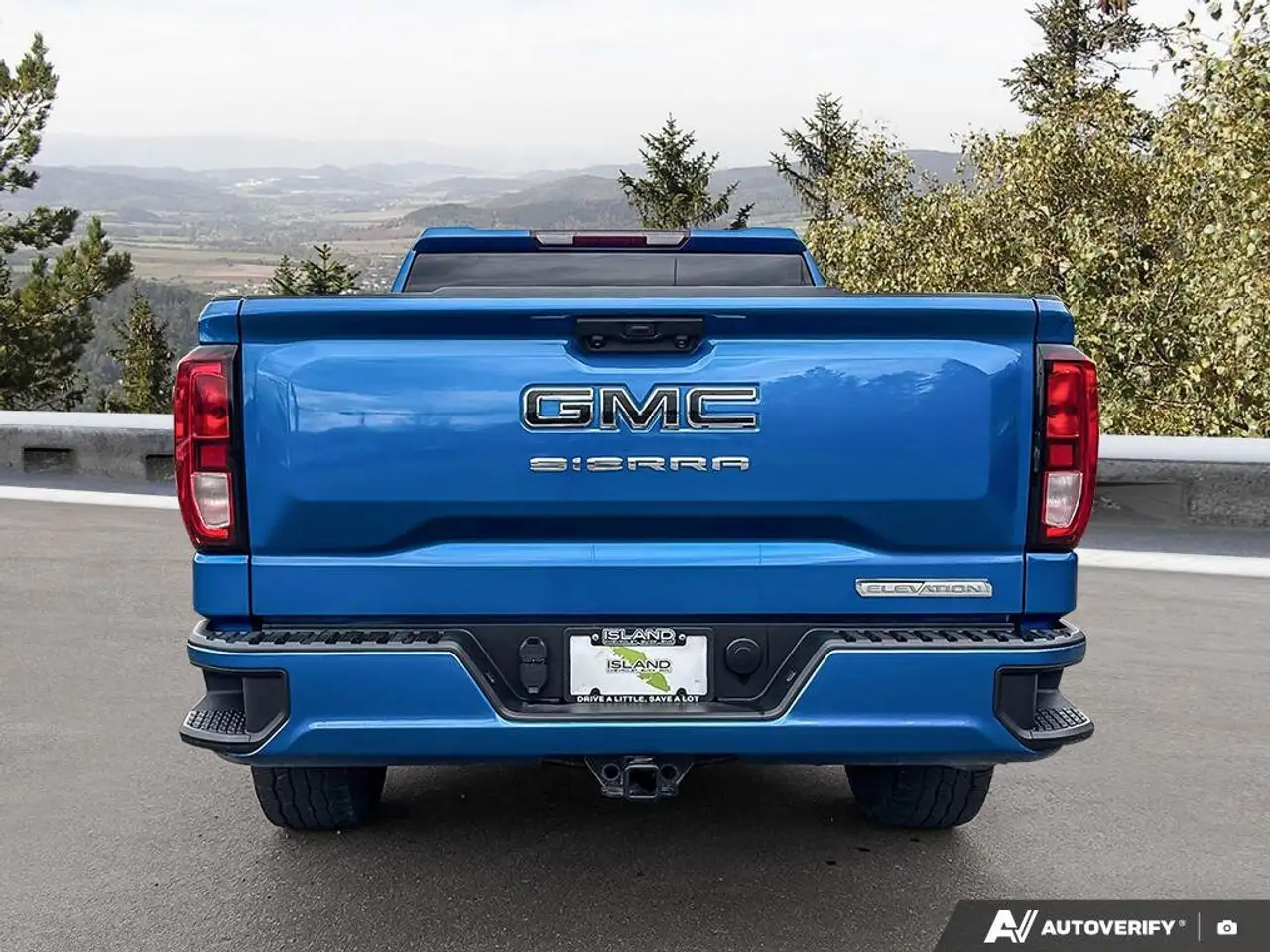 GMC Sierra 1500 photo GMC Sierra 1500