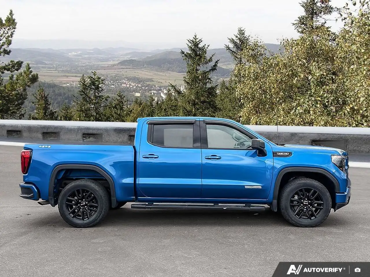 GMC Sierra 1500 photo GMC Sierra 1500