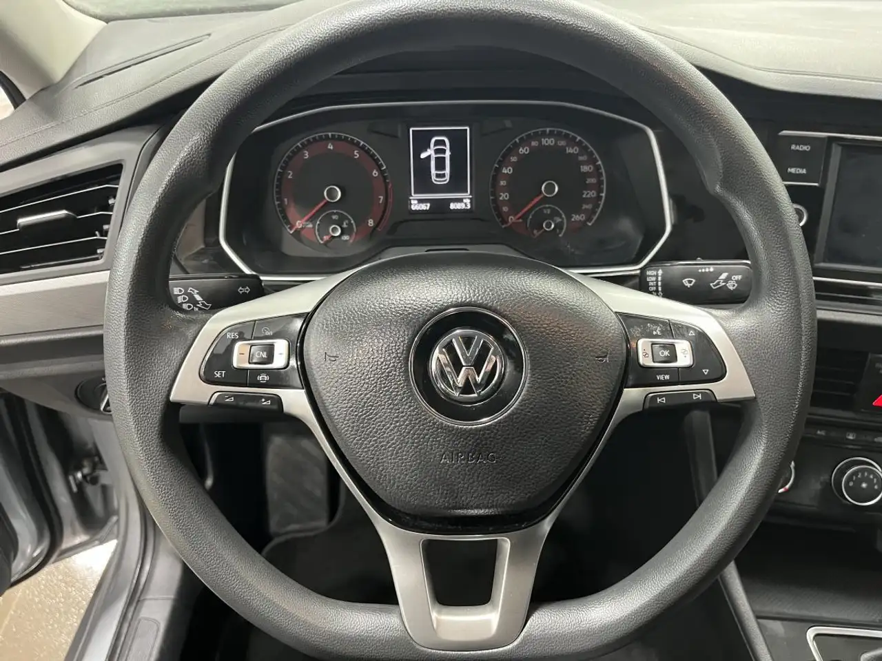 Volkswagen Jetta photo Volkswagen Jetta