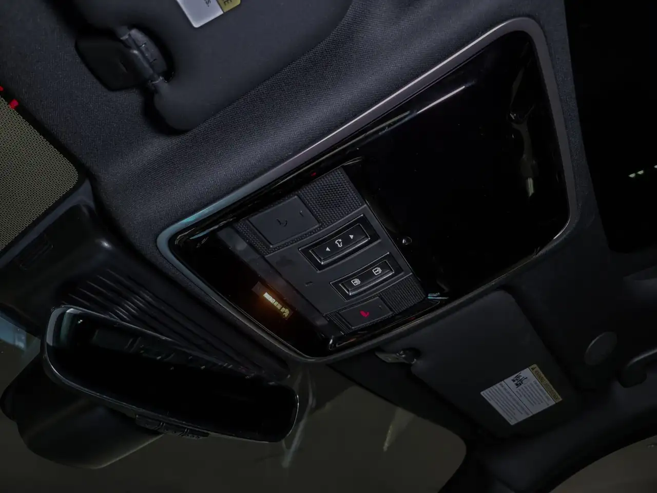 Land Rover Range Rover Velar снимка Land Rover Range Rover Velar