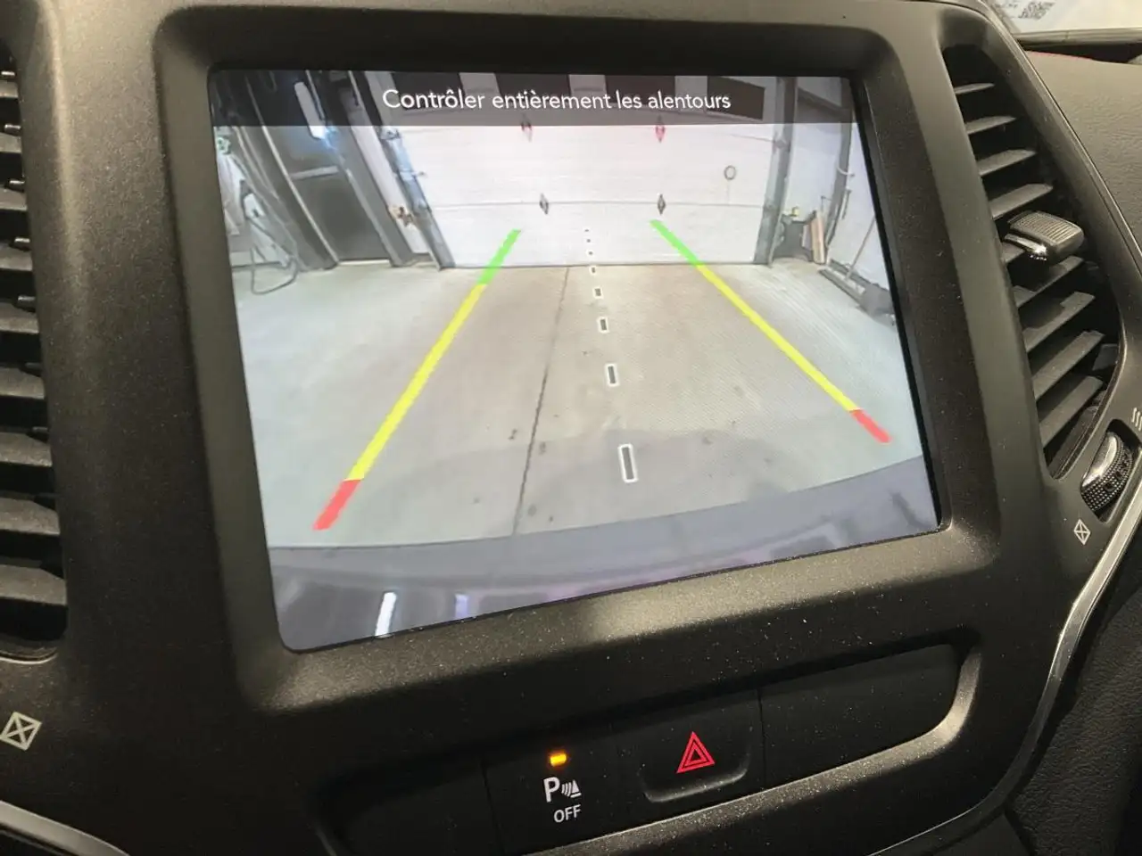 Jeep Cherokee снимка Jeep Cherokee