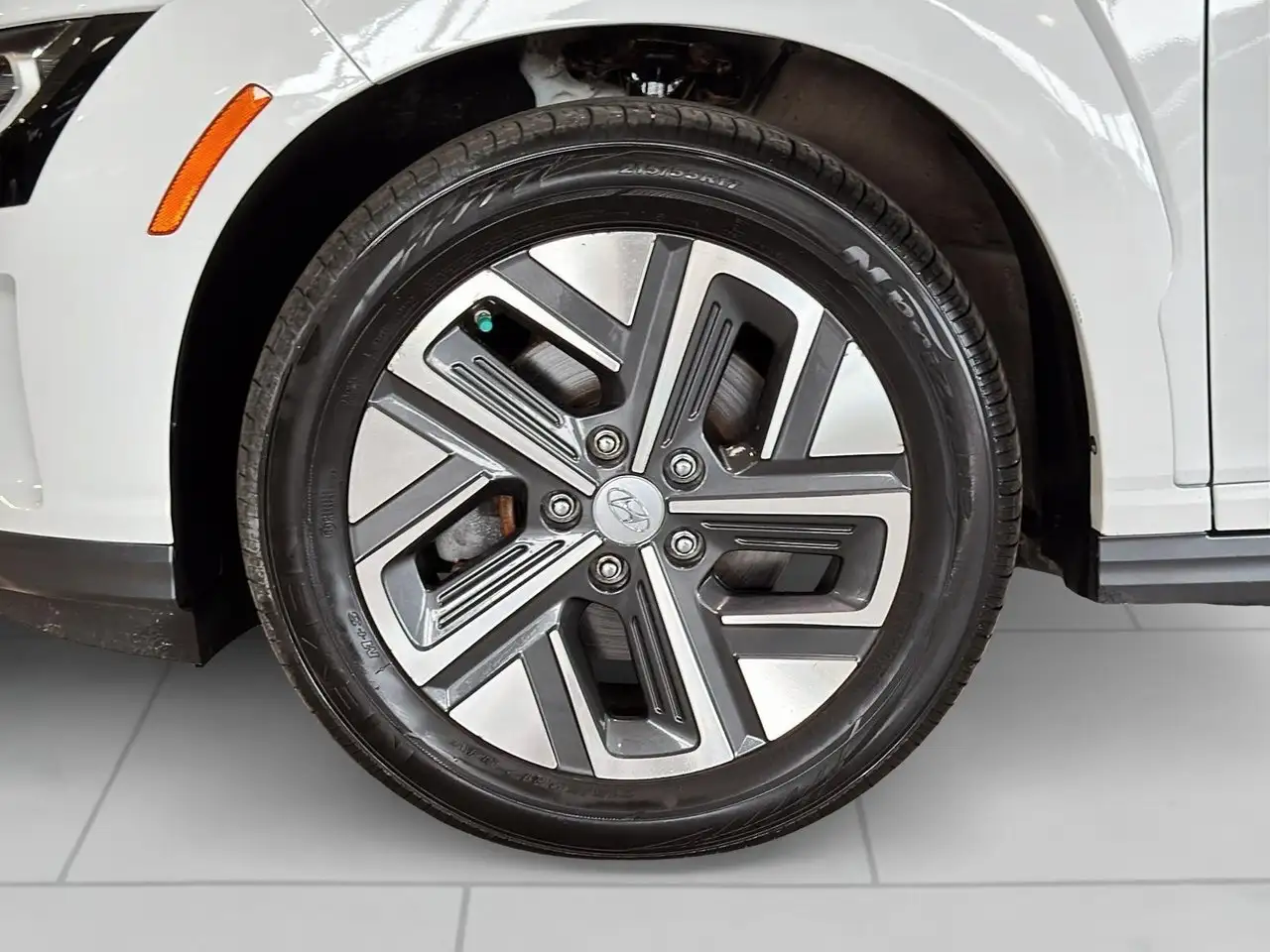 Hyundai KONA снимка Hyundai KONA