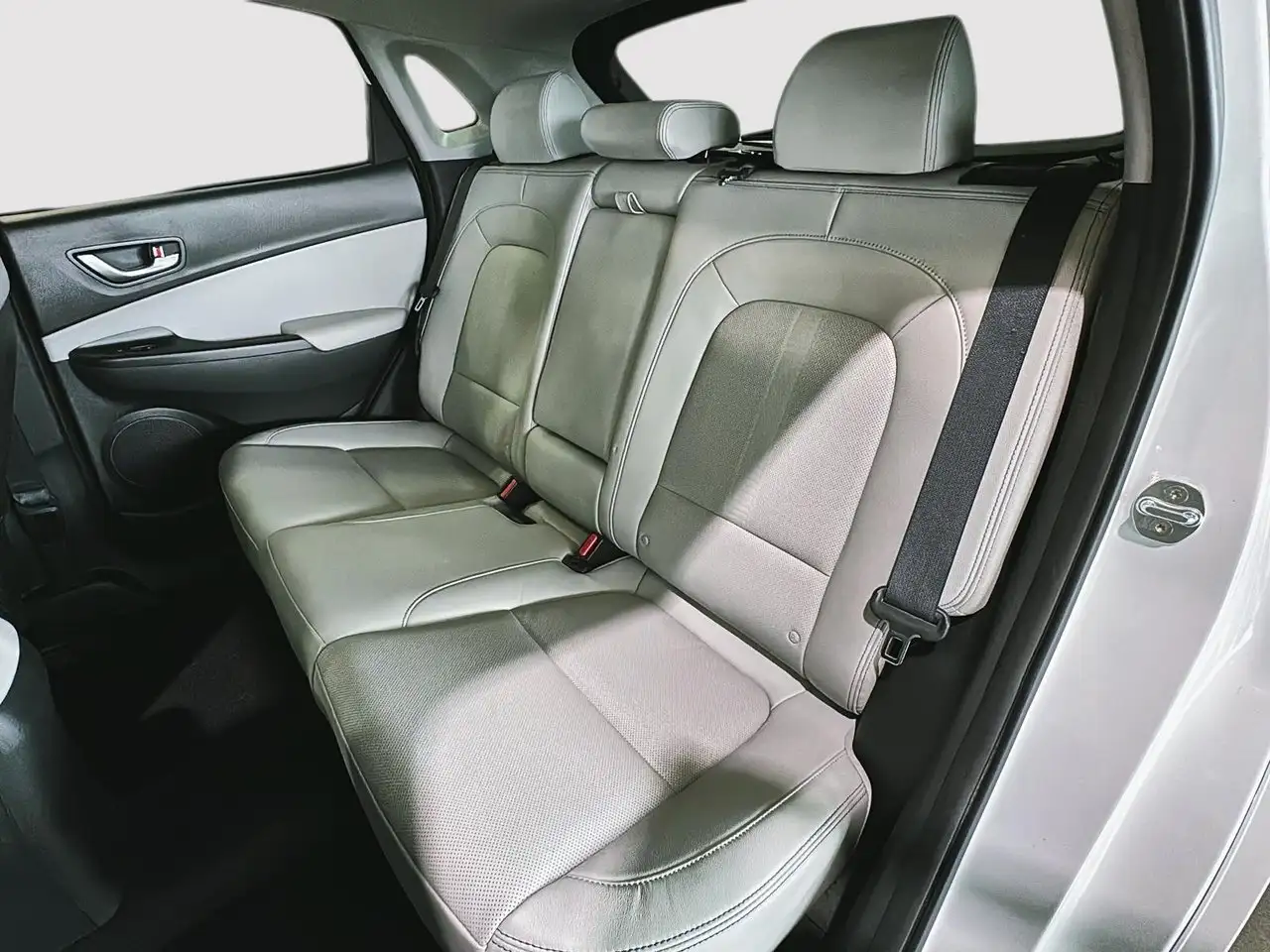 Hyundai KONA снимка Hyundai KONA