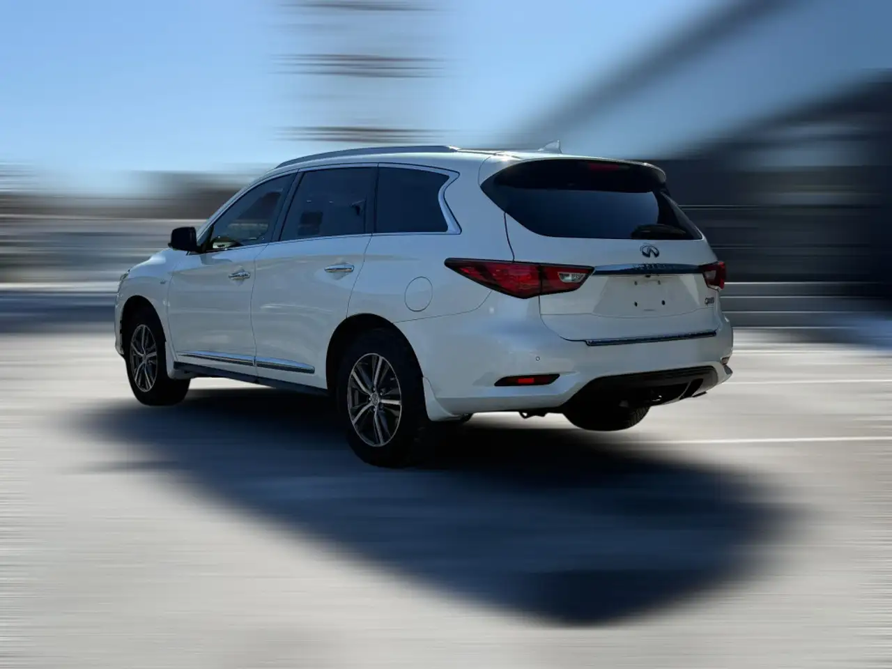 Infiniti QX60 снимка Infiniti QX60