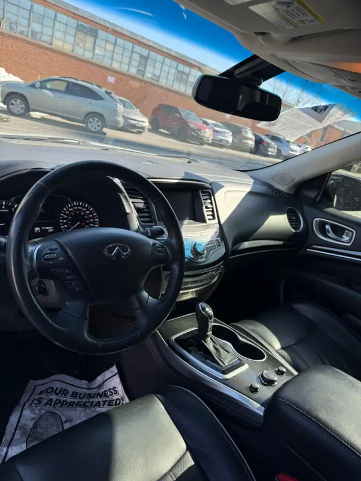 Infiniti QX60 снимка Infiniti QX60