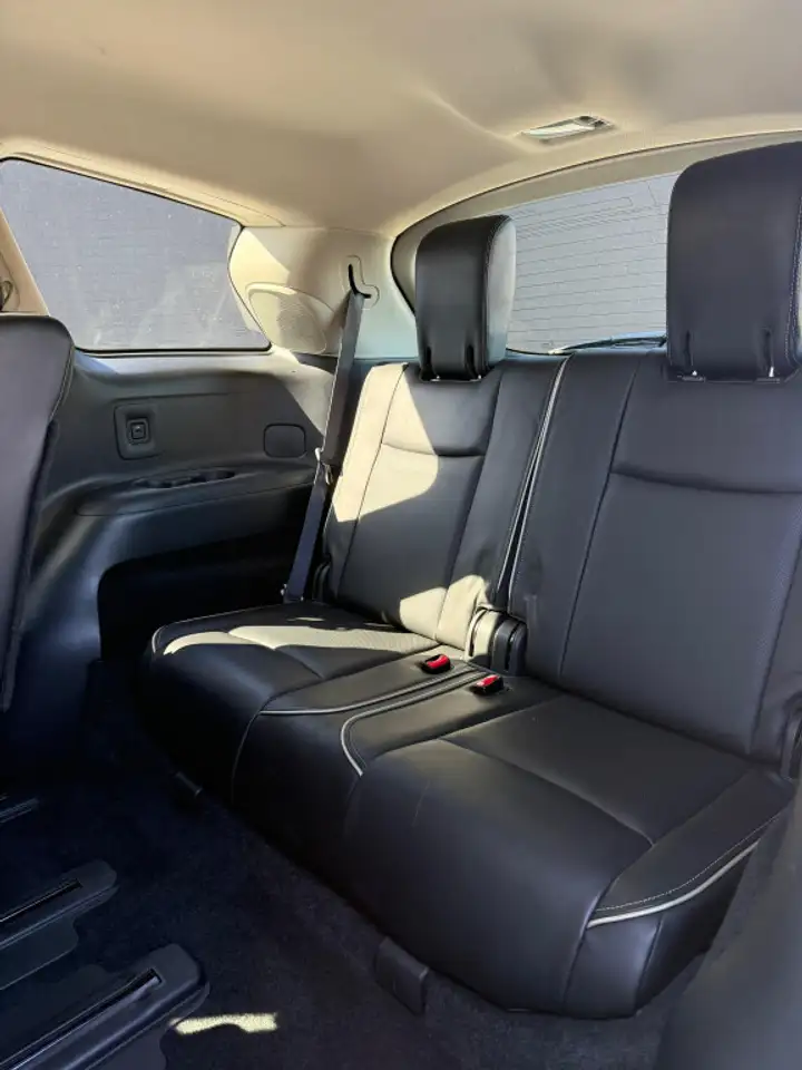 Infiniti QX60 снимка Infiniti QX60