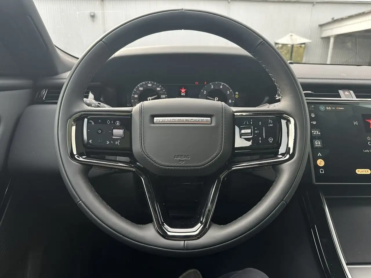 Land Rover Range Rover Velar снимка Land Rover Range Rover Velar