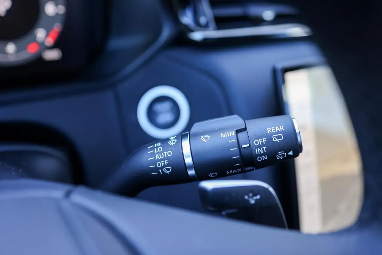 Land Rover Range Rover Velar снимка Land Rover Range Rover Velar