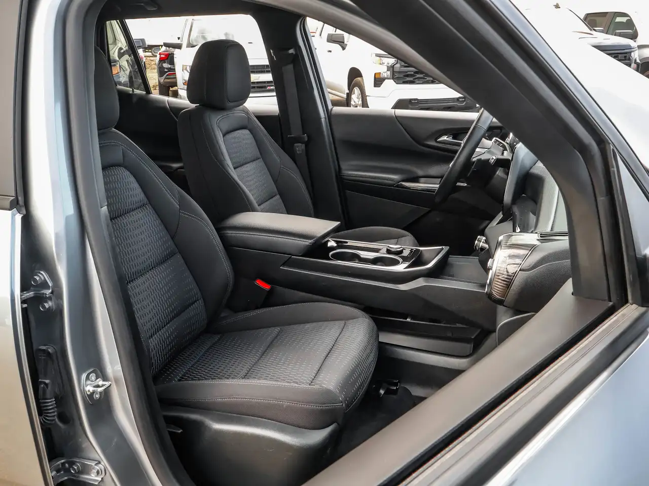 Chevrolet Equinox снимка Chevrolet Equinox