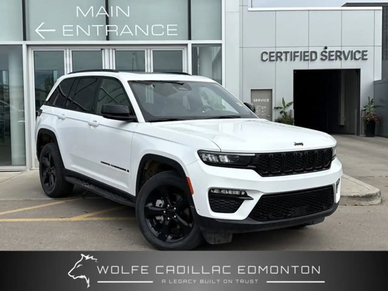 Jeep Grand Cherokee снимка Jeep Grand Cherokee