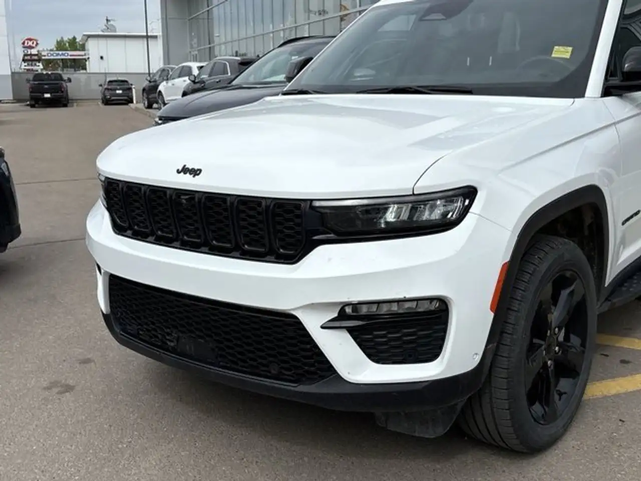 Jeep Grand Cherokee снимка Jeep Grand Cherokee