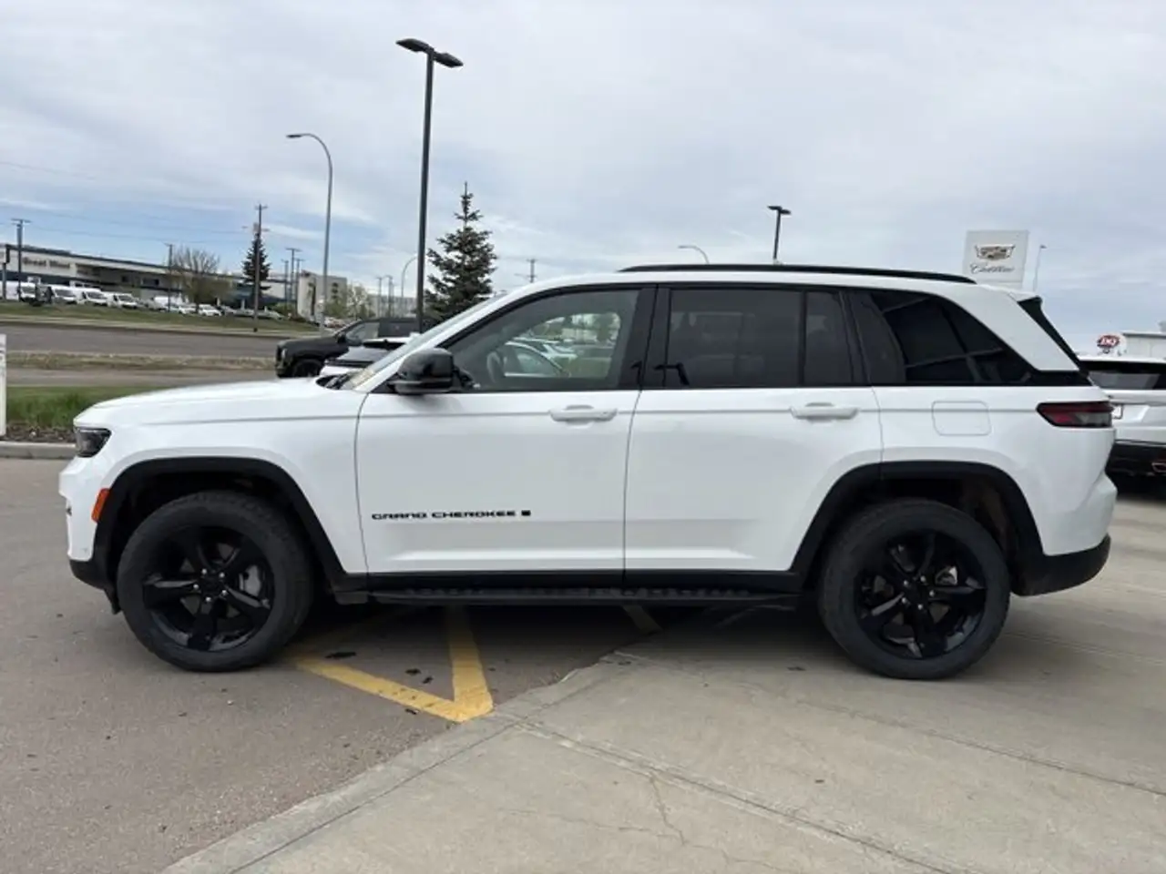 Jeep Grand Cherokee снимка Jeep Grand Cherokee