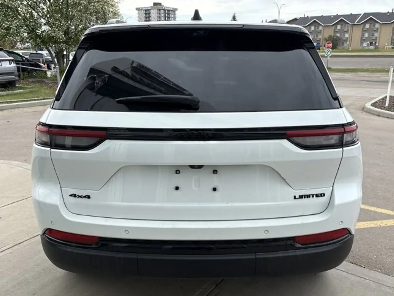 Jeep Grand Cherokee снимка Jeep Grand Cherokee