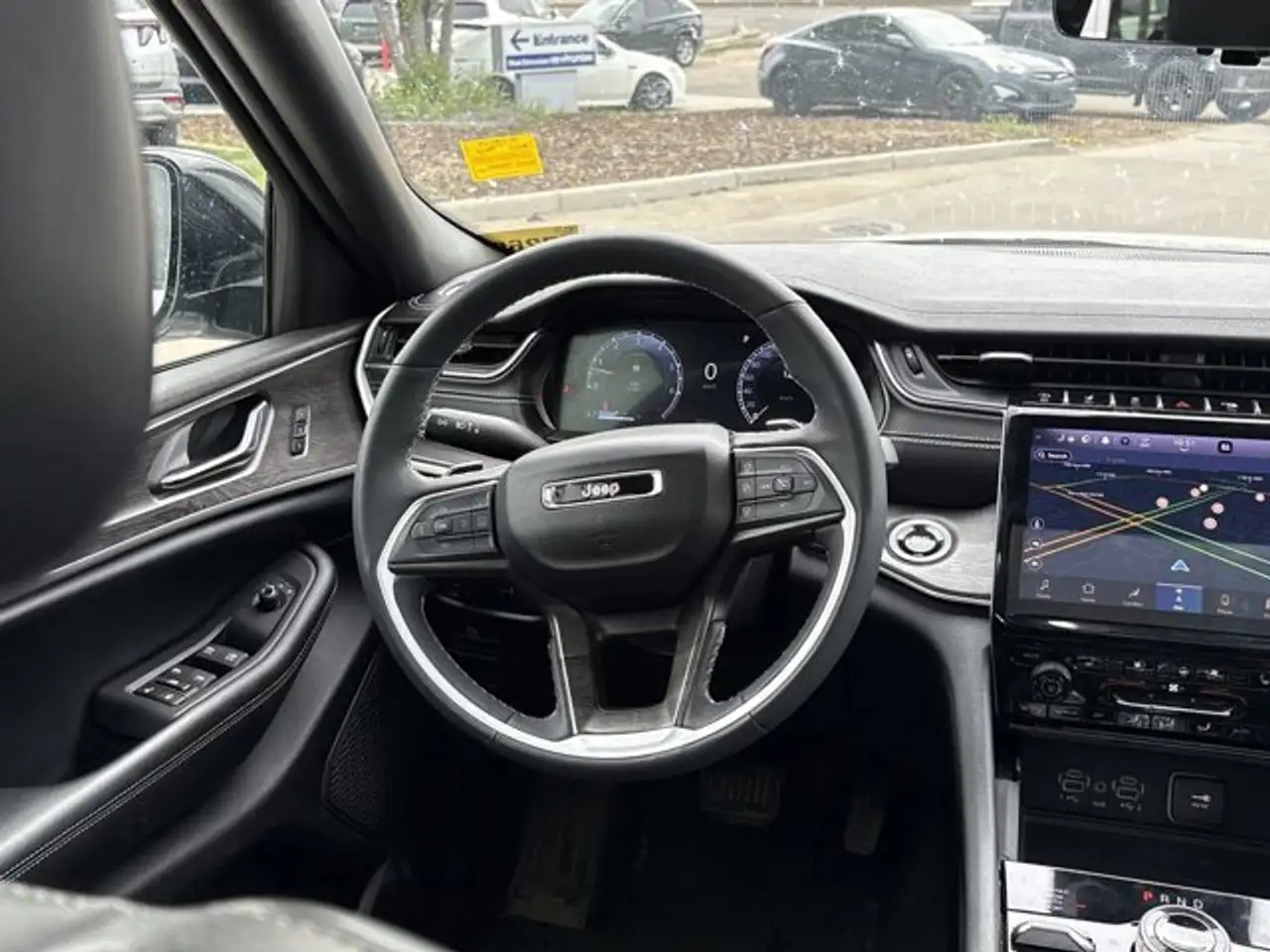 Jeep Grand Cherokee снимка Jeep Grand Cherokee