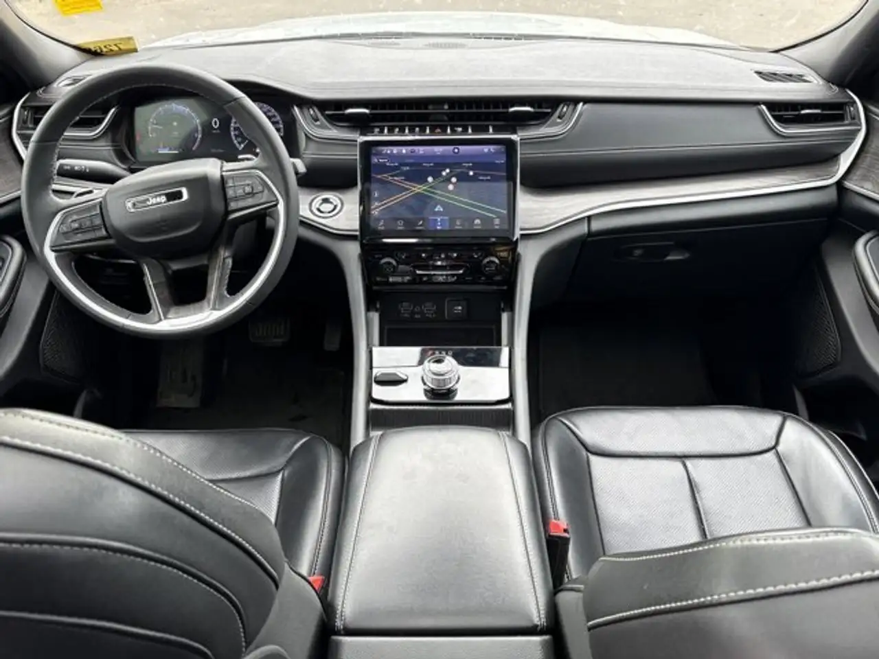 Jeep Grand Cherokee снимка Jeep Grand Cherokee