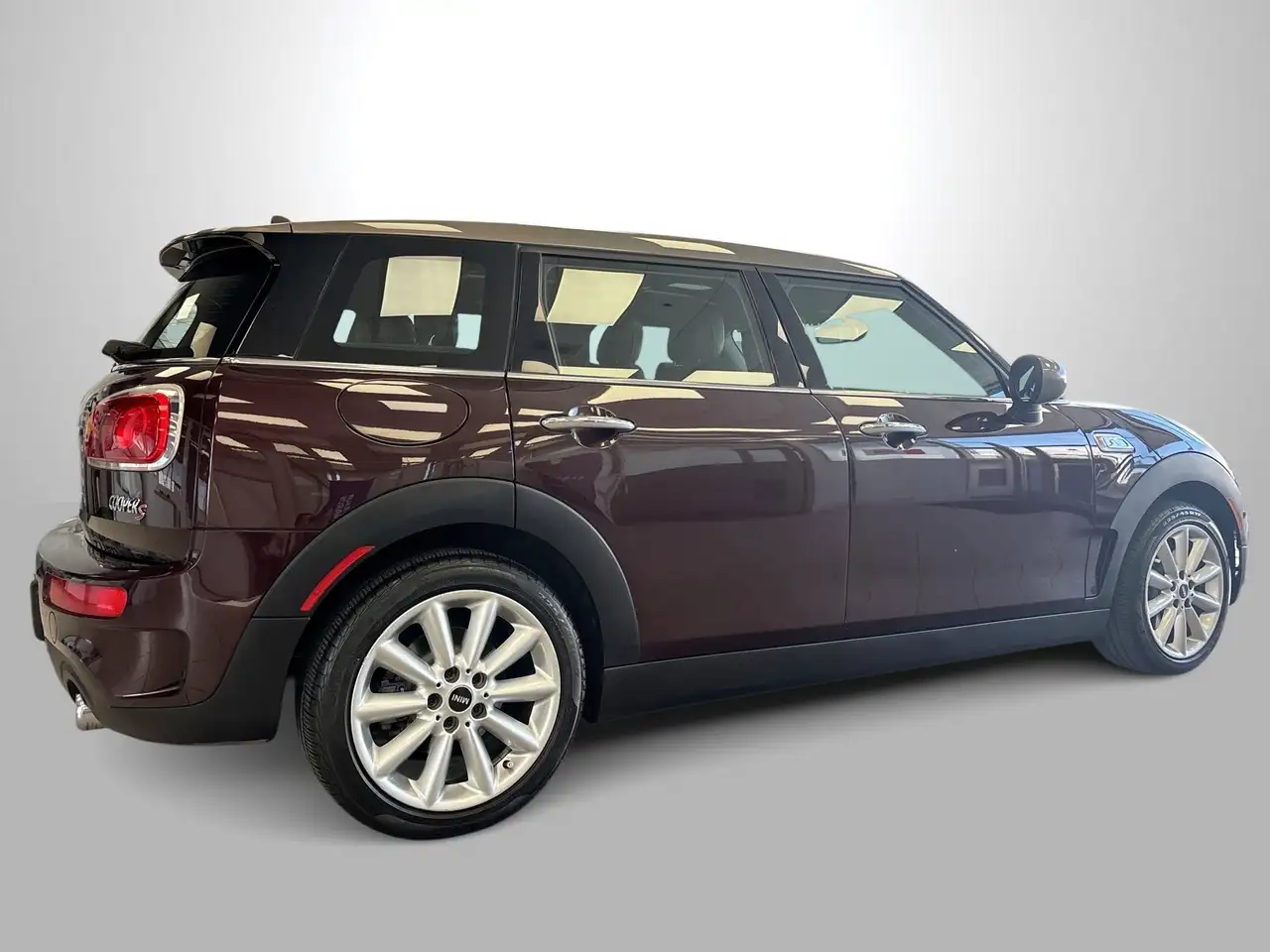 MINI Cooper Clubman снимка MINI Cooper Clubman
