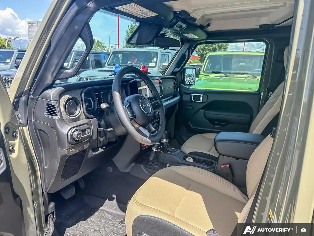 Jeep Wrangler photo Jeep Wrangler