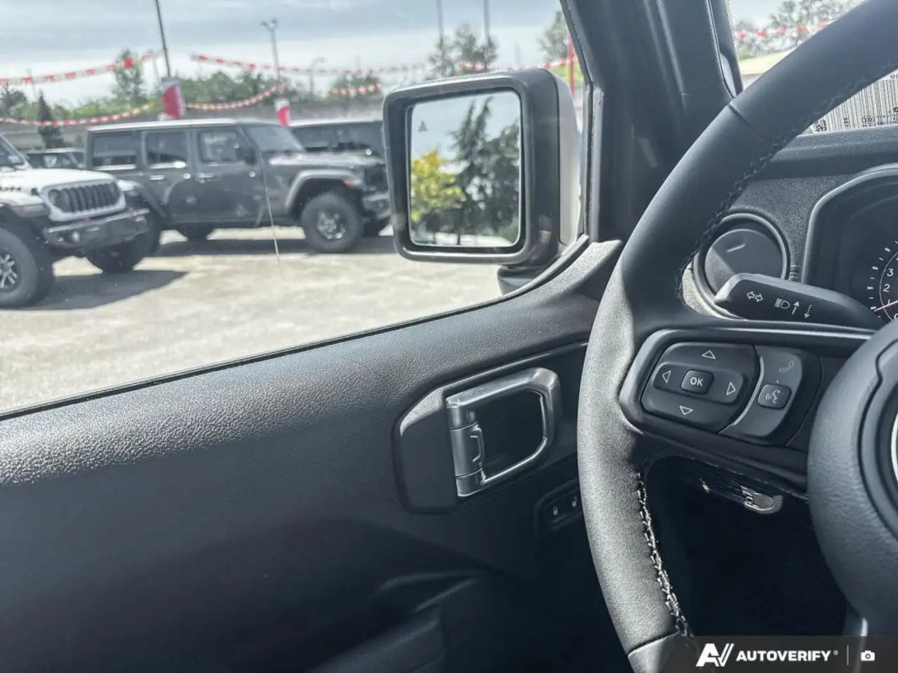 Jeep Wrangler photo Jeep Wrangler