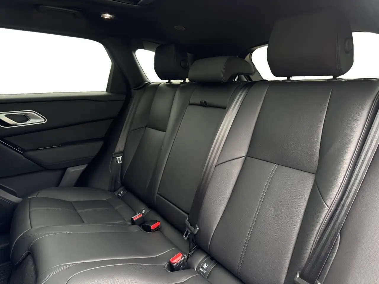 Land Rover Range Rover Velar снимка Land Rover Range Rover Velar