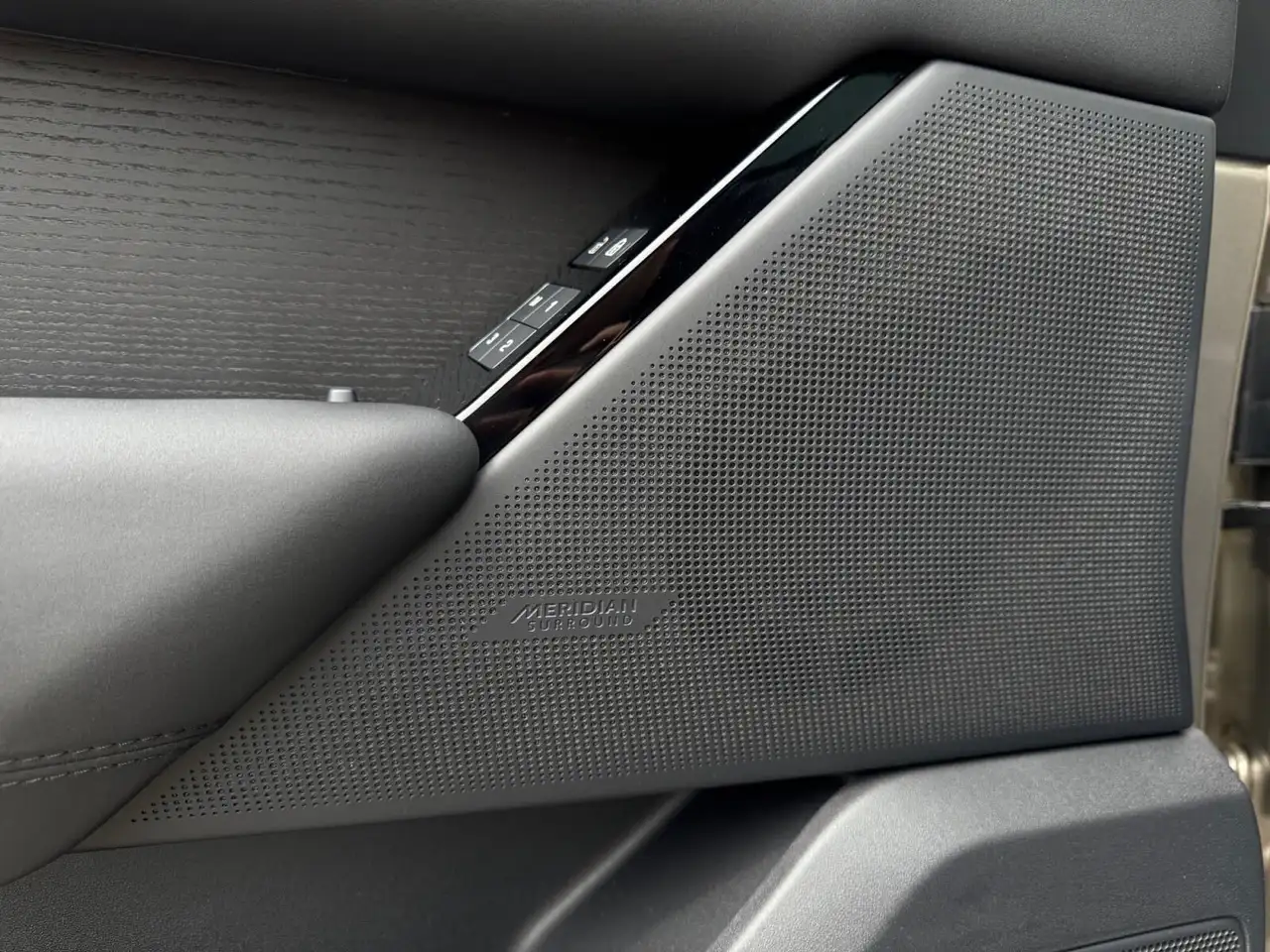 Land Rover Range Rover Velar снимка Land Rover Range Rover Velar