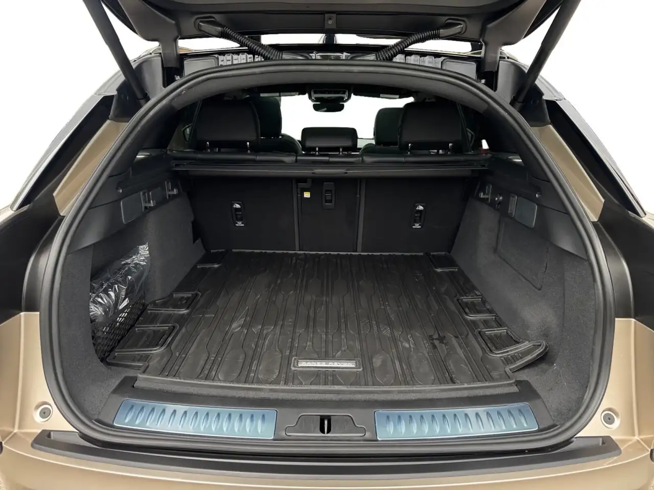 Land Rover Range Rover Velar снимка Land Rover Range Rover Velar