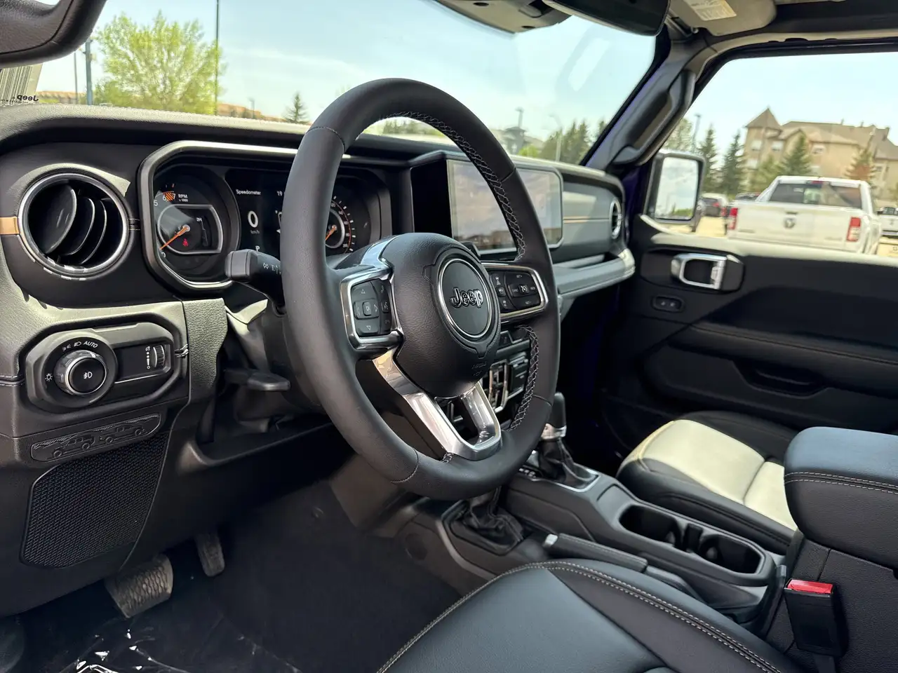 Jeep Wrangler photo Jeep Wrangler