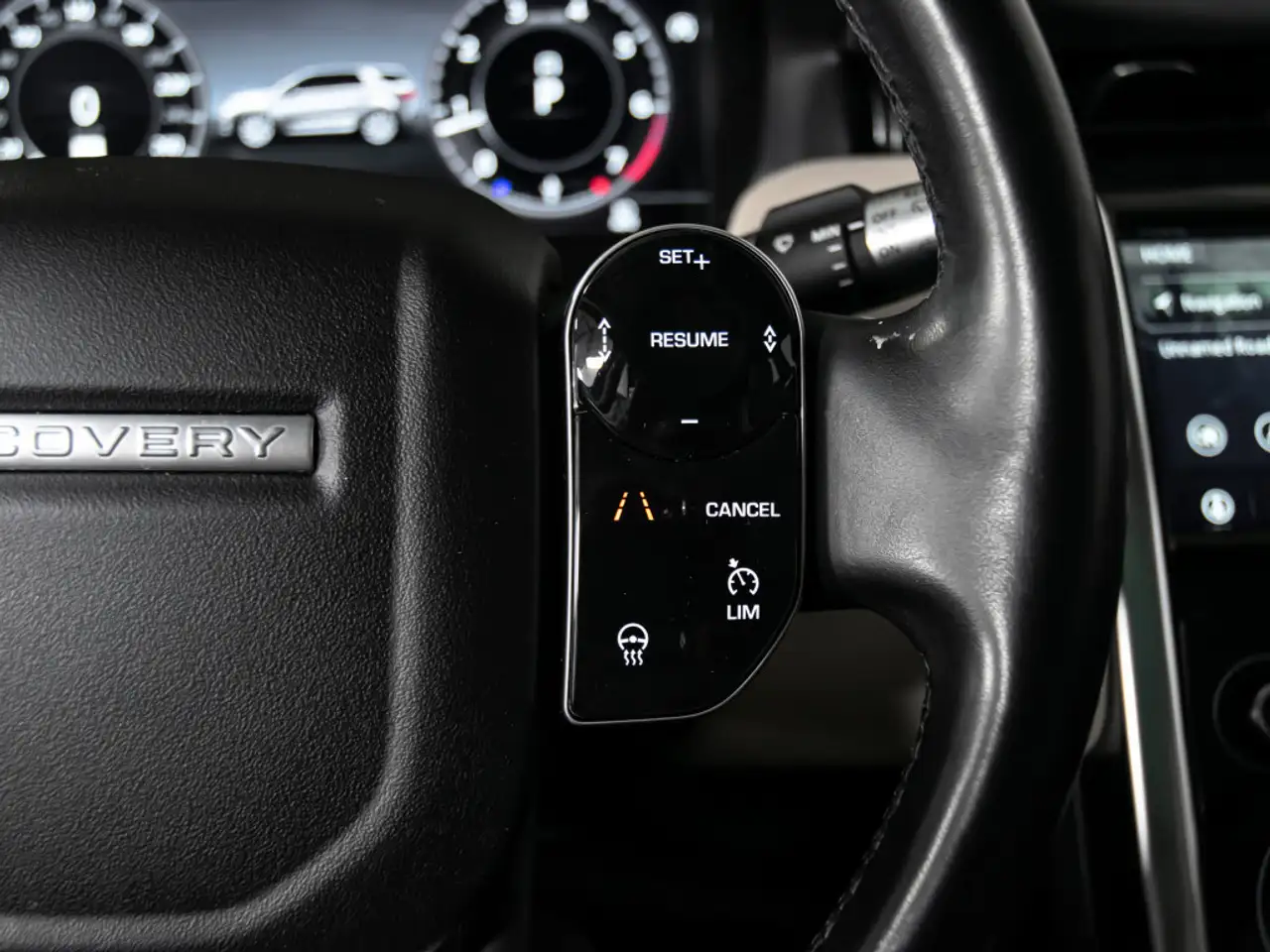 Land Rover Discovery Sport снимка Land Rover Discovery Sport