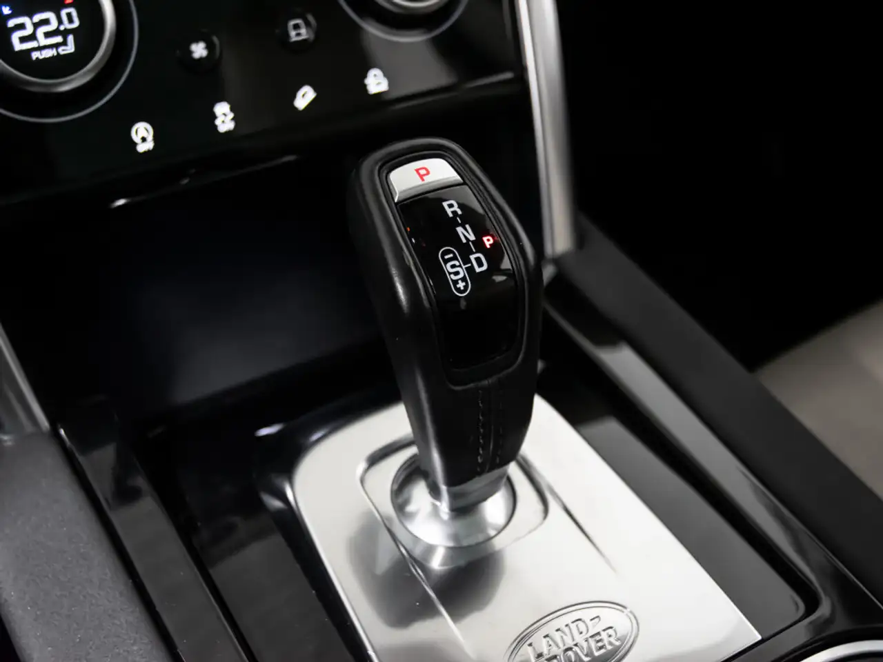 Land Rover Discovery Sport снимка Land Rover Discovery Sport