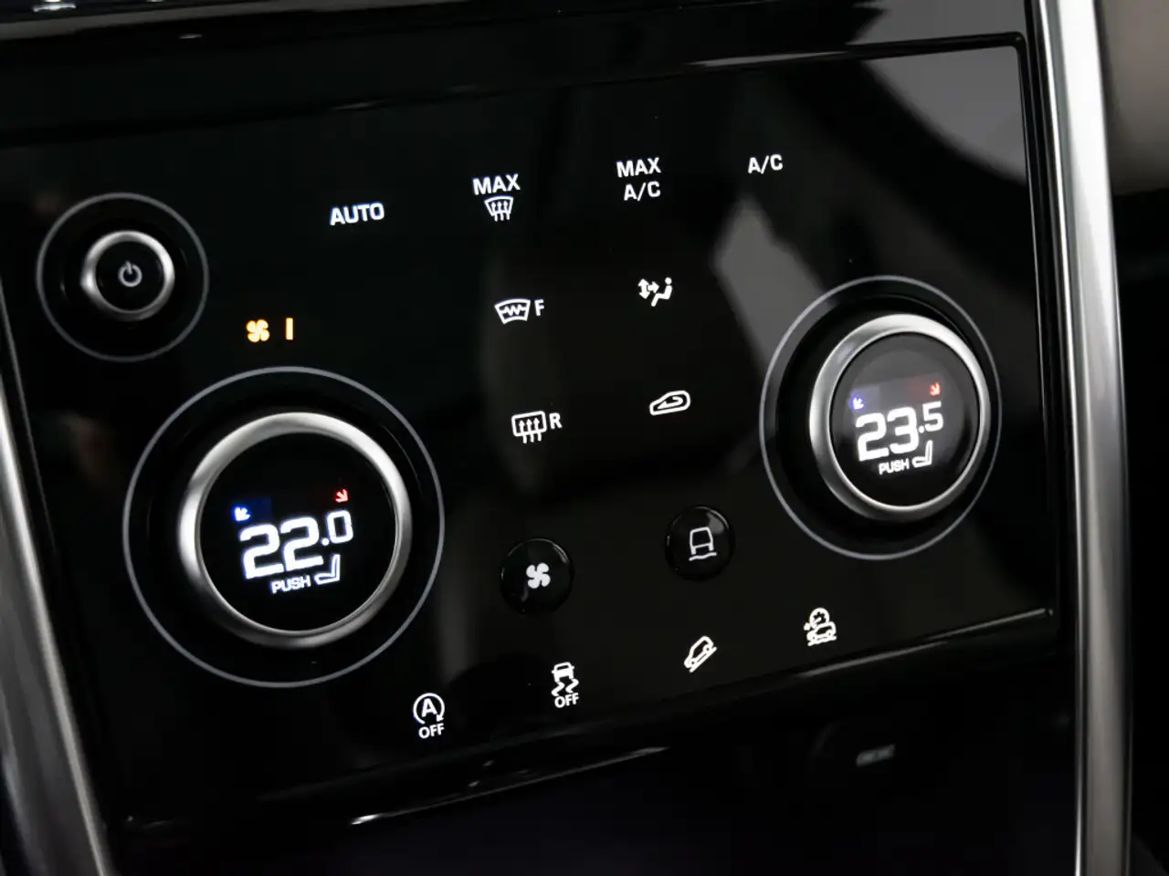 Land Rover Discovery Sport снимка Land Rover Discovery Sport