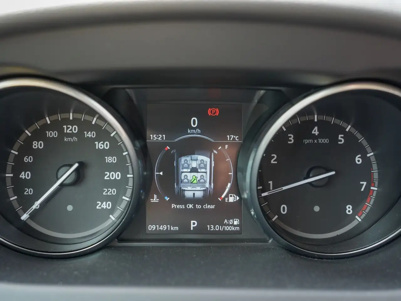 Land Rover Discovery Sport снимка Land Rover Discovery Sport