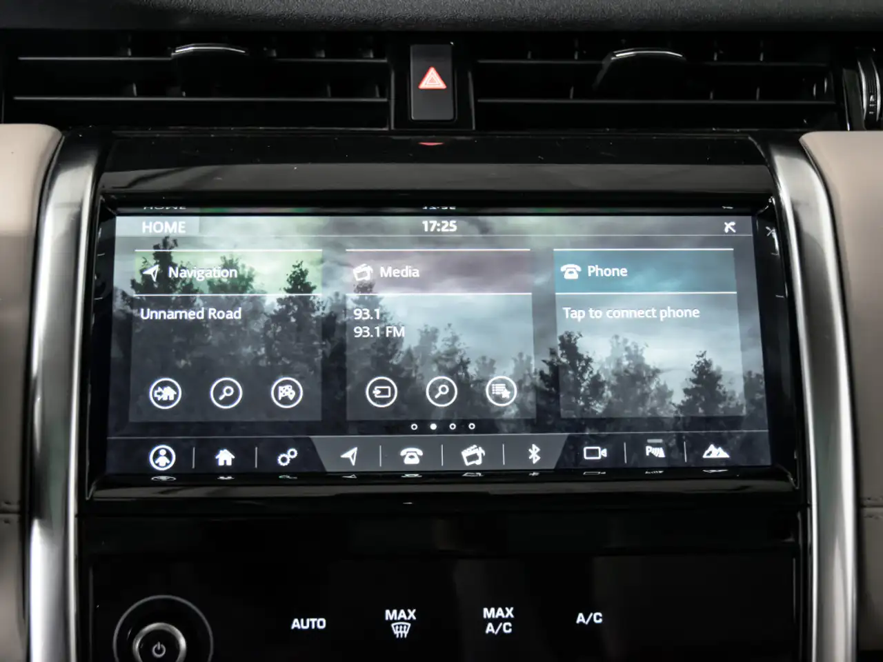 Land Rover Discovery Sport снимка Land Rover Discovery Sport