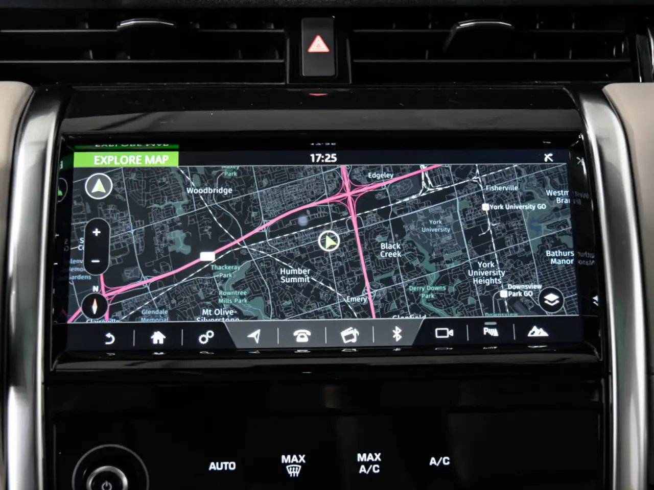 Land Rover Discovery Sport снимка Land Rover Discovery Sport