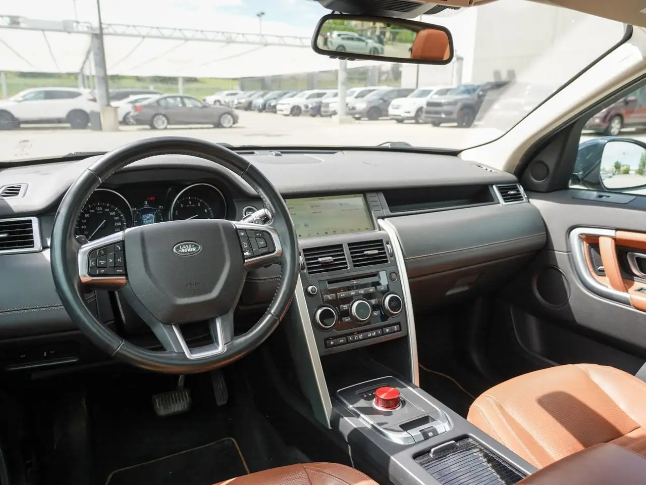 Land Rover Discovery Sport снимка Land Rover Discovery Sport