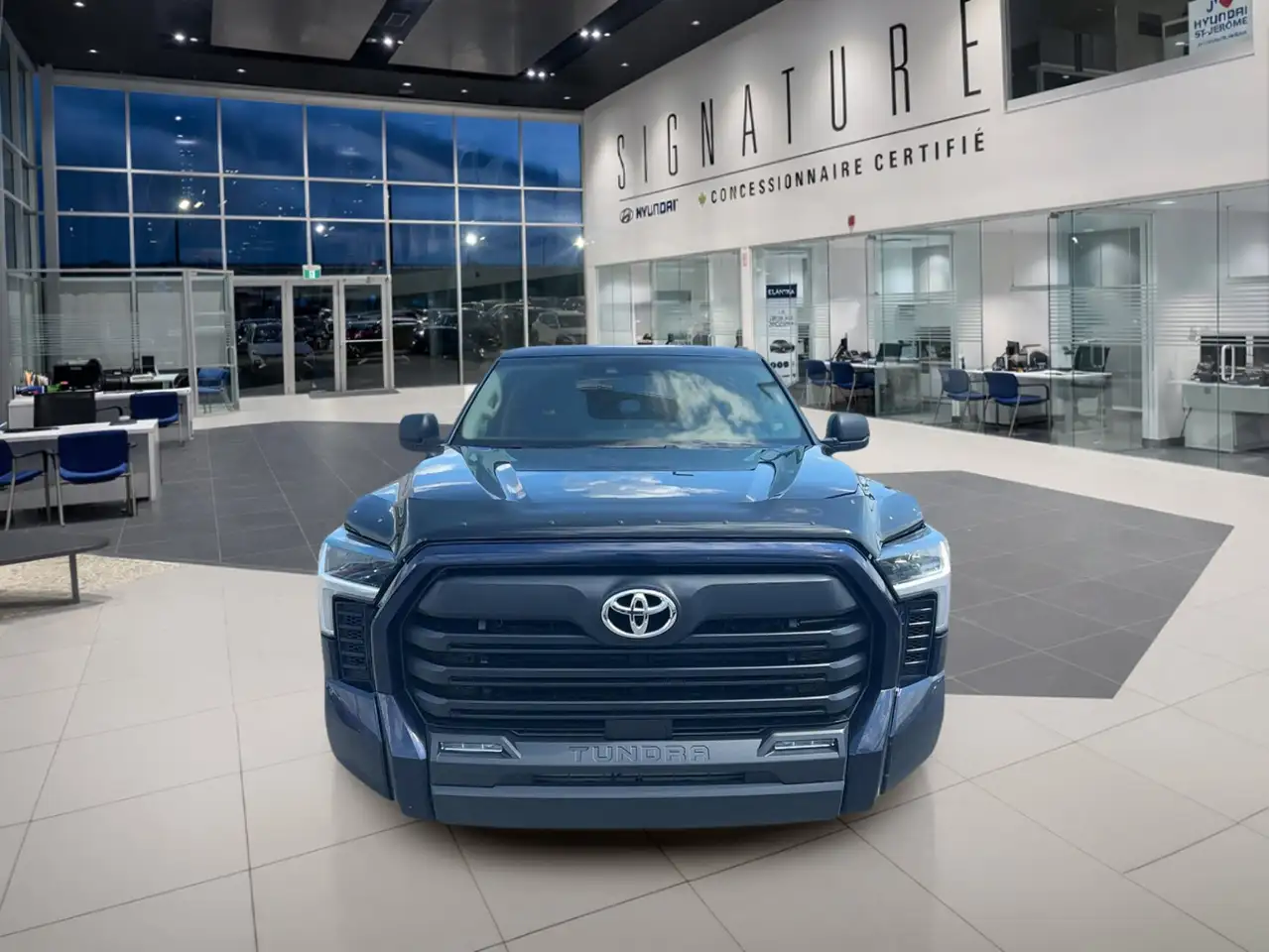 Toyota Tundra снимка Toyota Tundra