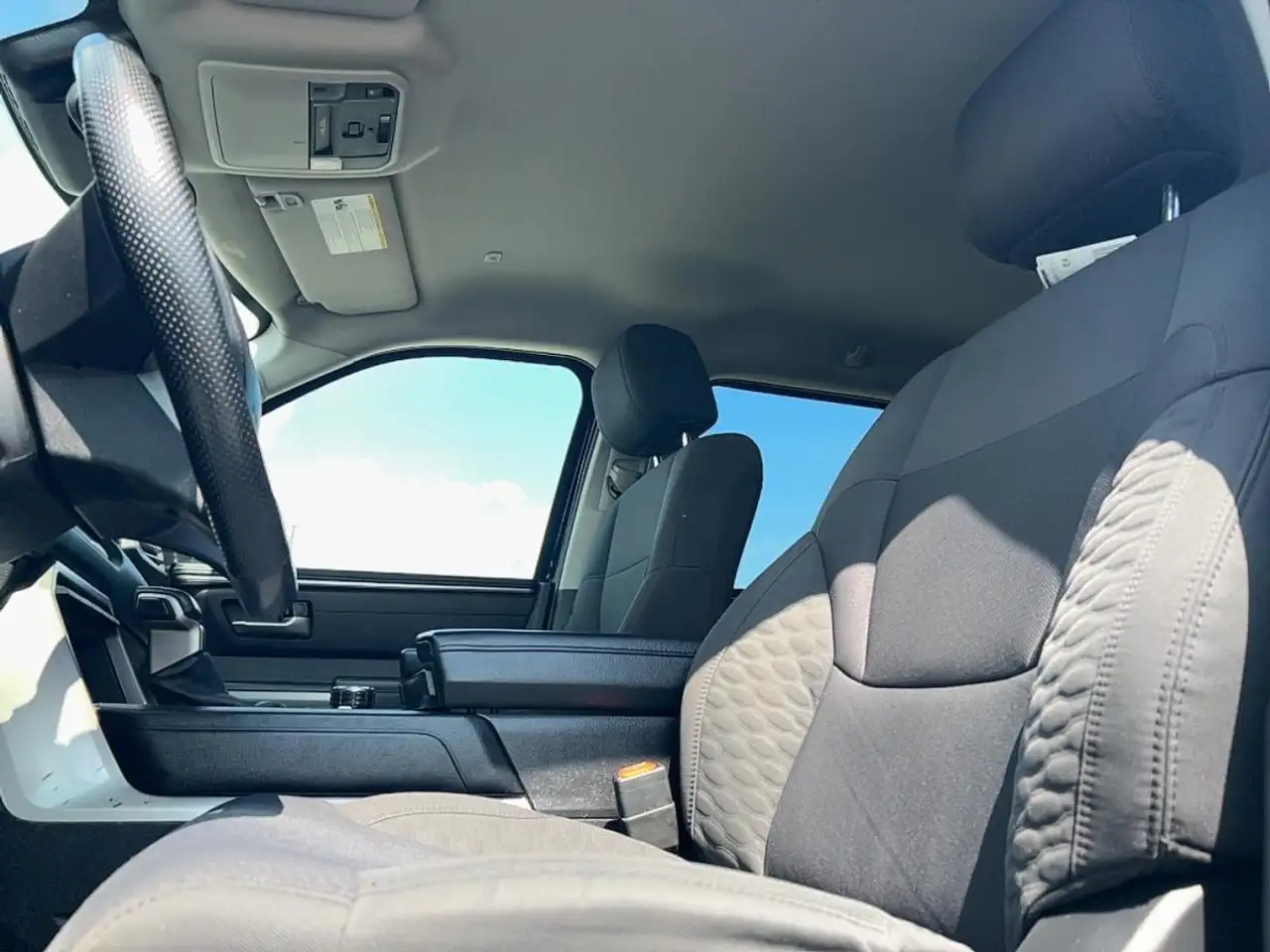 Toyota Tundra снимка Toyota Tundra