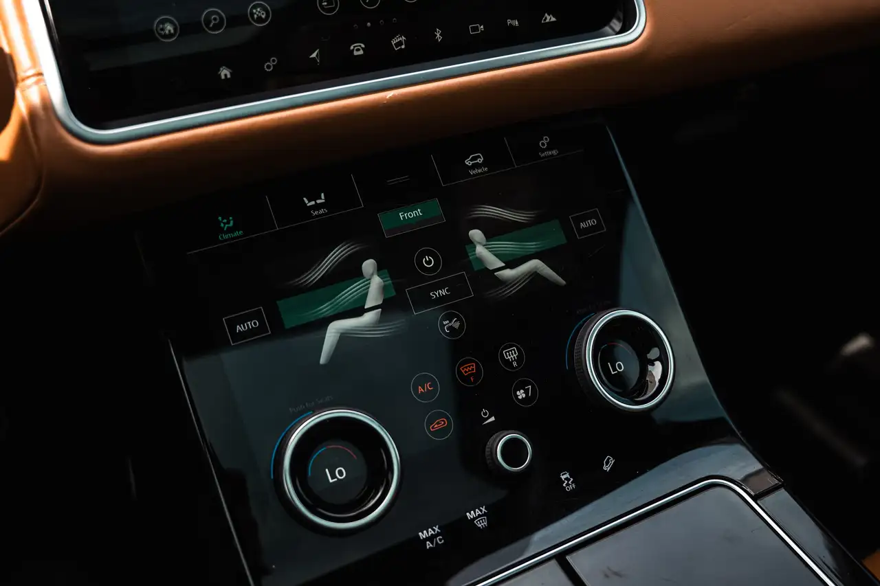Land Rover Range Rover Velar снимка Land Rover Range Rover Velar