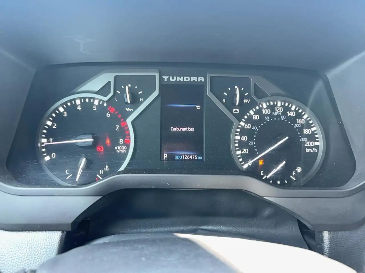 Toyota Tundra снимка Toyota Tundra