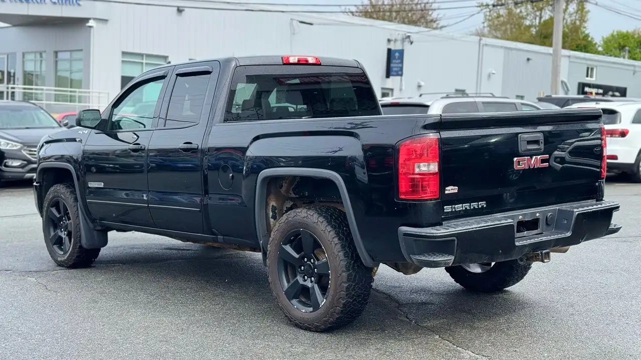 GMC Sierra 1500 снимка GMC Sierra 1500