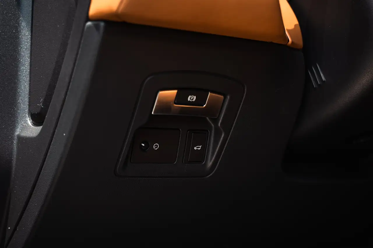 Land Rover Range Rover Velar снимка Land Rover Range Rover Velar
