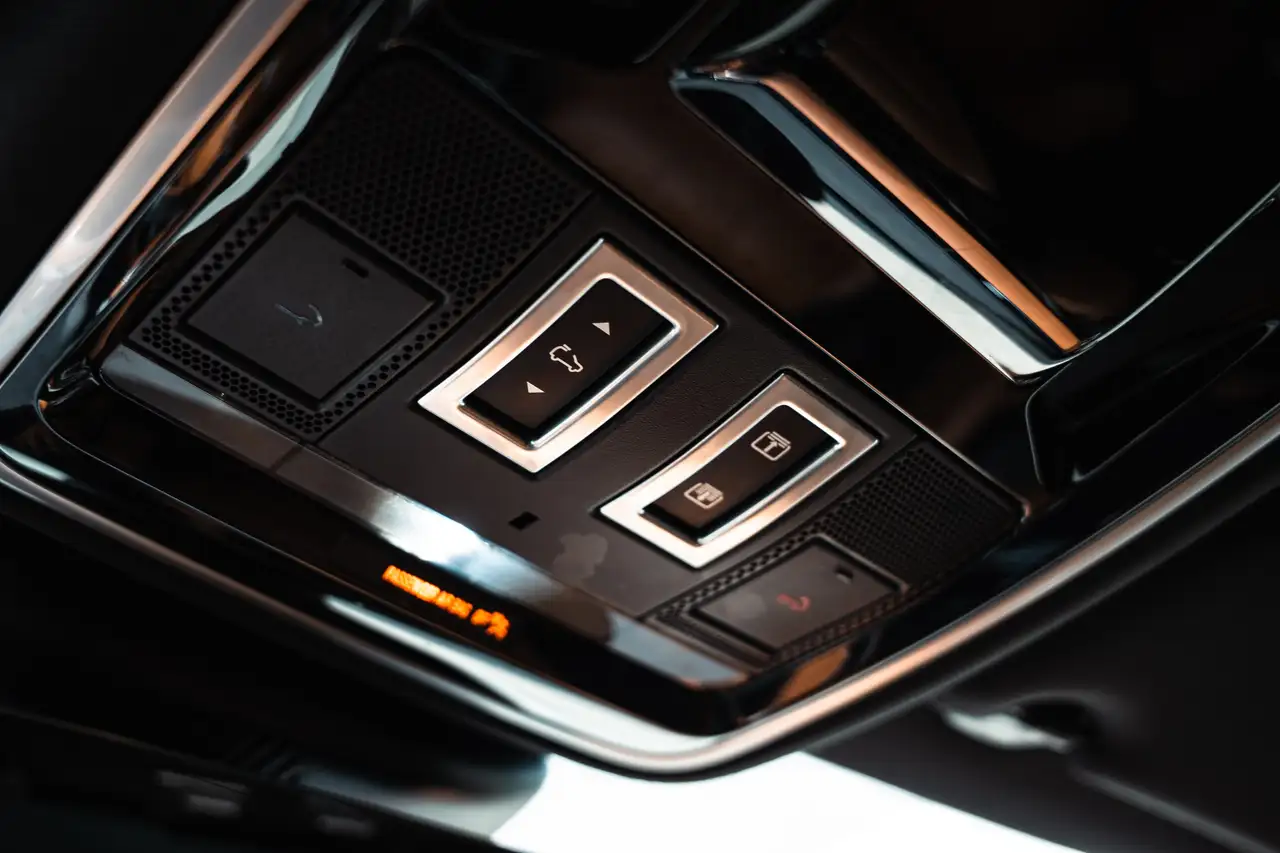 Land Rover Range Rover Velar снимка Land Rover Range Rover Velar