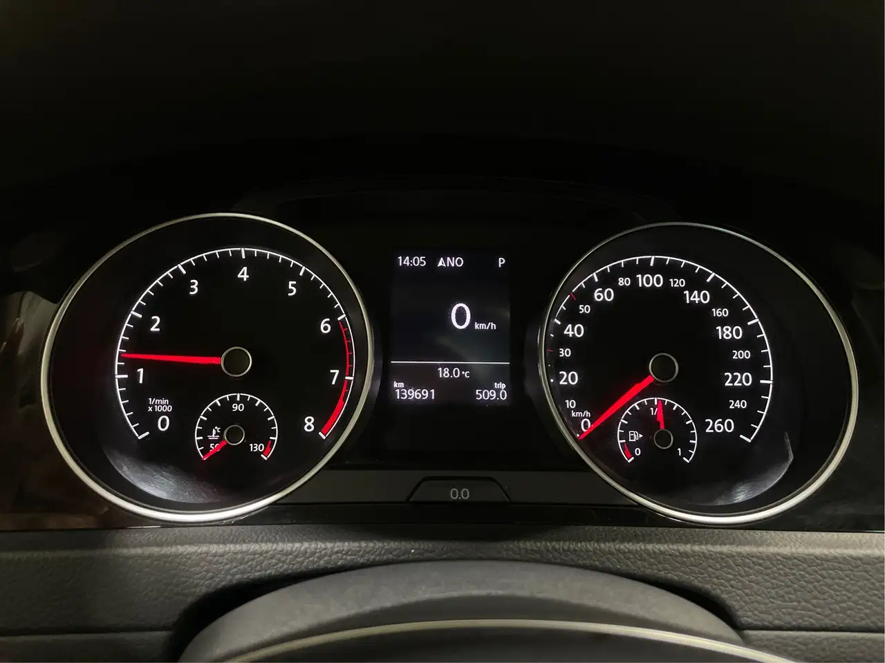 Volkswagen Golf photo Volkswagen Golf