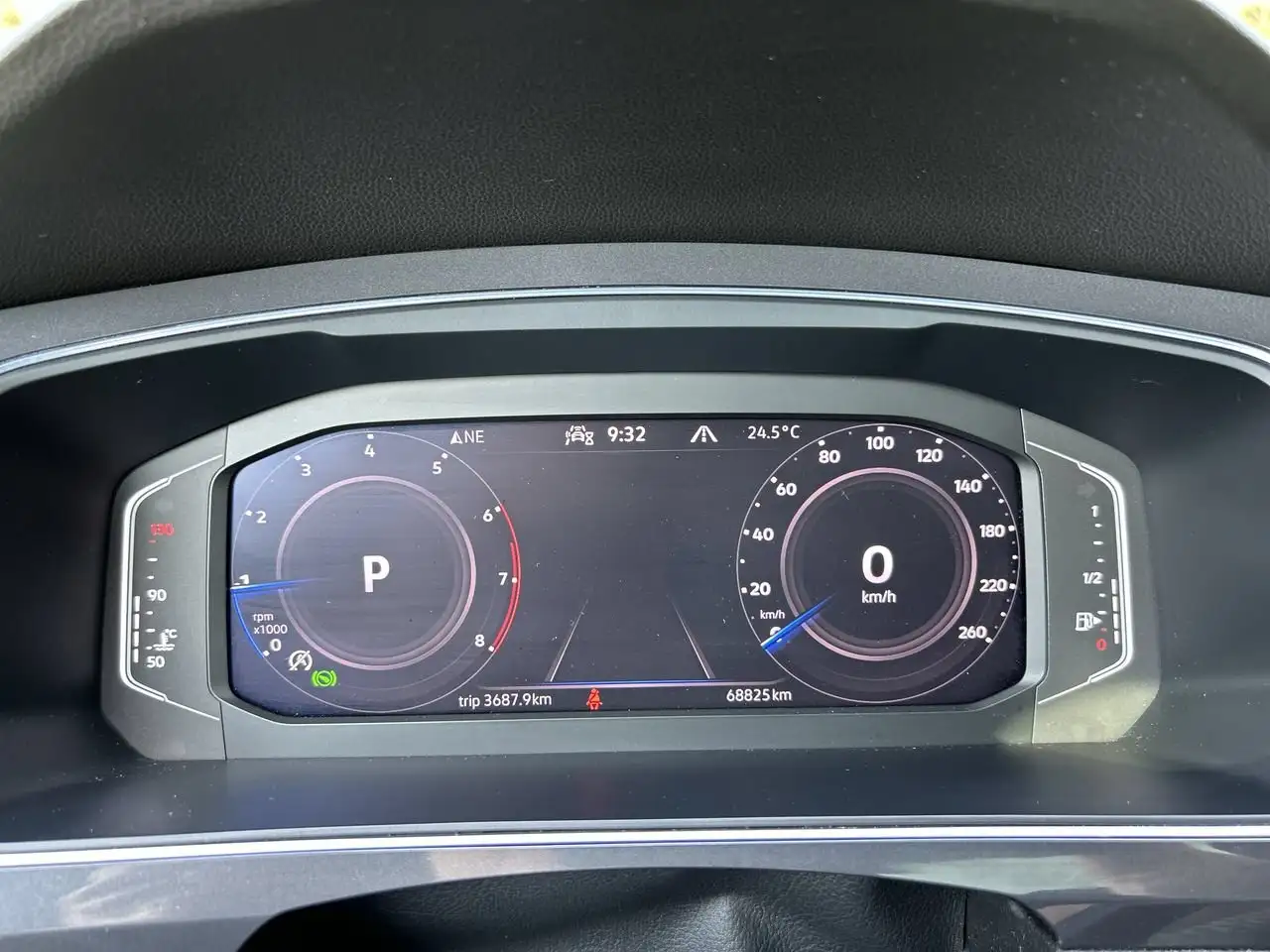 Volkswagen Tiguan снимка Volkswagen Tiguan